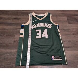 Nike Giannis Antetokounmpo Milwaukee Bucks 34 Swingman Jersey Green Mens 44 M